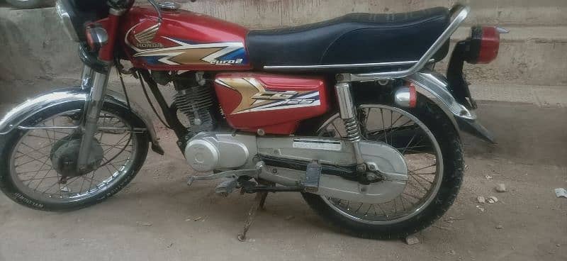 Honda CG 125 (2019) Karachi No. 1st Owner Complete File 3