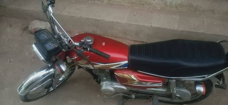 Honda CG 125 (2019) Karachi No. 1st Owner Complete File 6