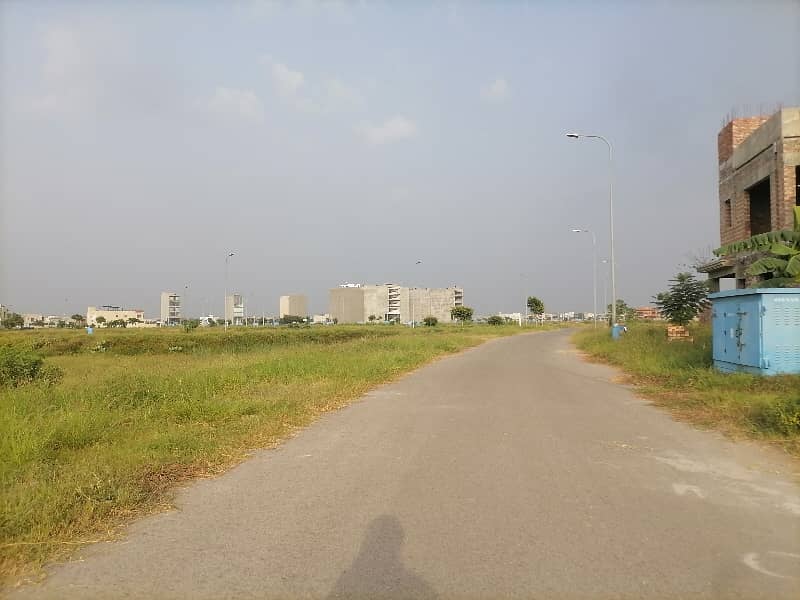 DHA Phase 7 - Block Y Residential Plot Sized 5 Marla For sale 2