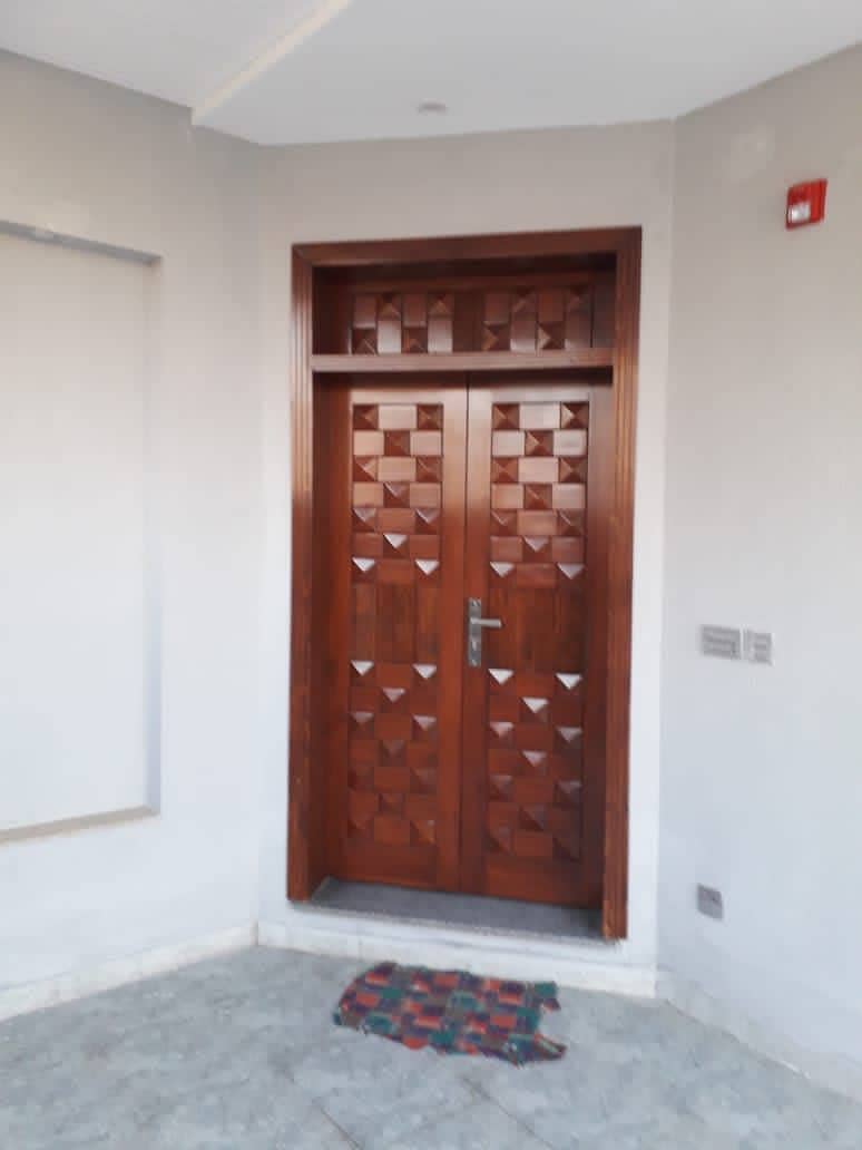 For Sale: 5 Marla House In DHA 9 Town Beautiful 5 Marla House Featuring 3 Bedrooms, 3 Bathrooms, And Modern Finishes. Located In A Prime Area Of DHA 9 Town With Convenient Amenities. Ideal For Comfortable Family Living. 9