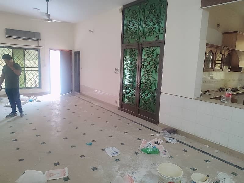 12 Marla Lower Portion For Rent In B Block Johar Town 18