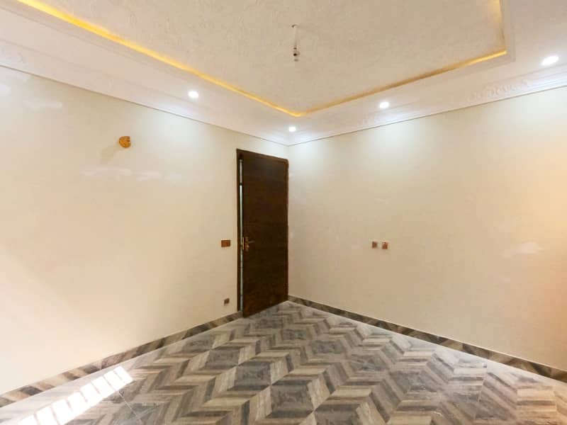 House For Sale Is Readily Available In Prime Location Of Samanabad 20