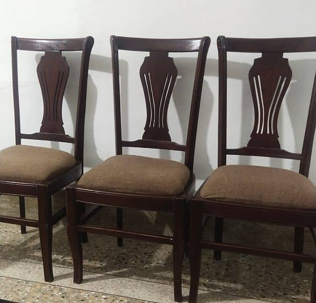 6 Wooden Dining Chairs. 2