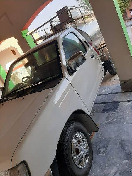 Nissan pickup With Milk Tanker 3