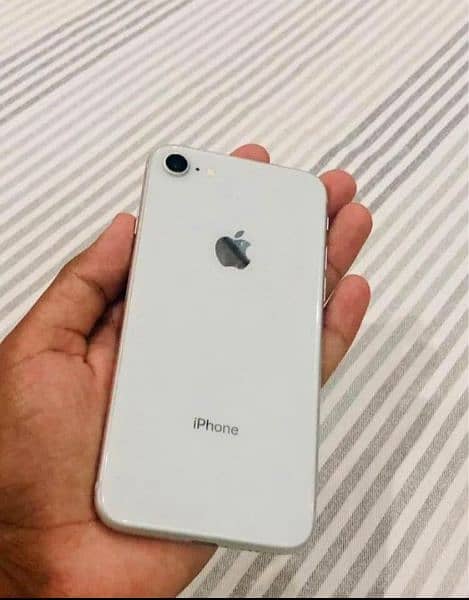 iPhone 8 nonpta 10 by 10 all ok phone call karo 03037729972 5