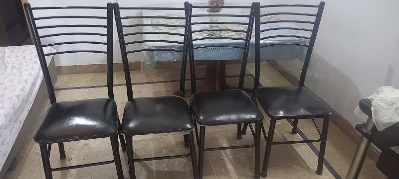 wooden dining table of 4 chair for sale 1