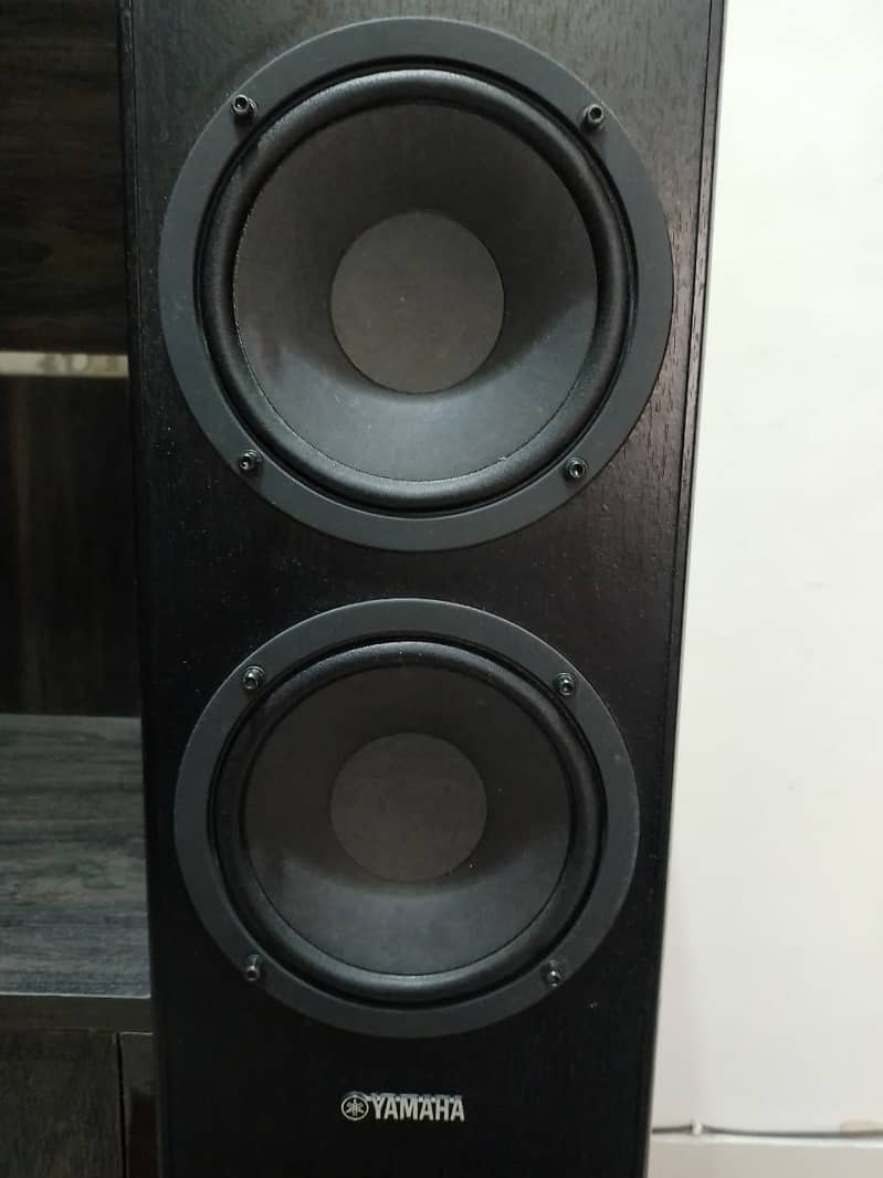 Yamah Tower Speakers 5