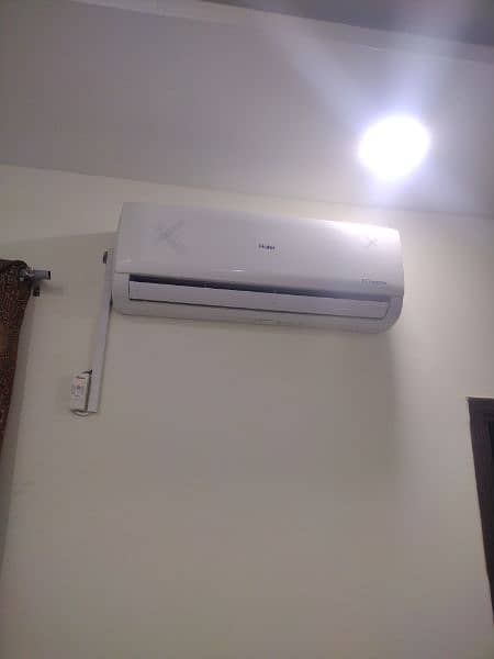 Haier AC one ton Inverter 1