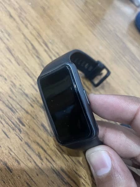 Huawei Band 6 Good Condition 2