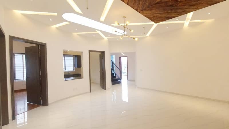 10 Marla House Is Available For Sale In Bankers Cooperative Housing Society Lahore 23