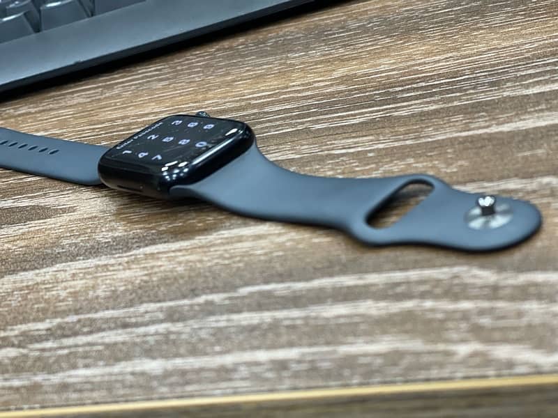 Apple Watch 7 series 6