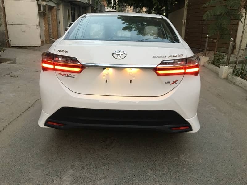 Corolla Altis 1.6 2022 4