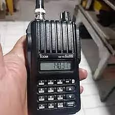 ICOM IC-V80 Two-Way Radio Walkie-Talkie with Complete Box