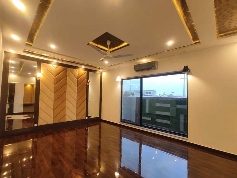 Independent House For Commercial Space*Code(12425)* 11