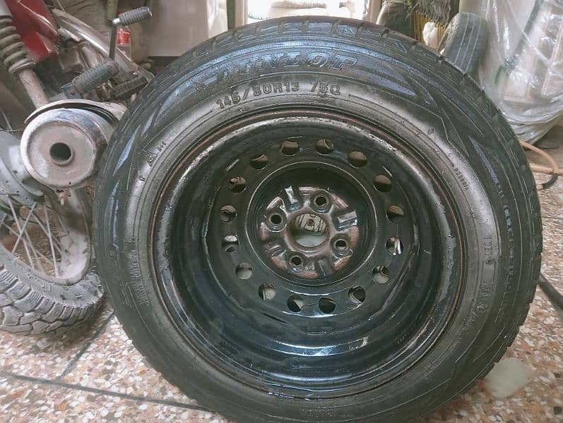 Tyre Honda city 2002 model 13 inch 3