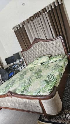 king bed with side tables sale 0