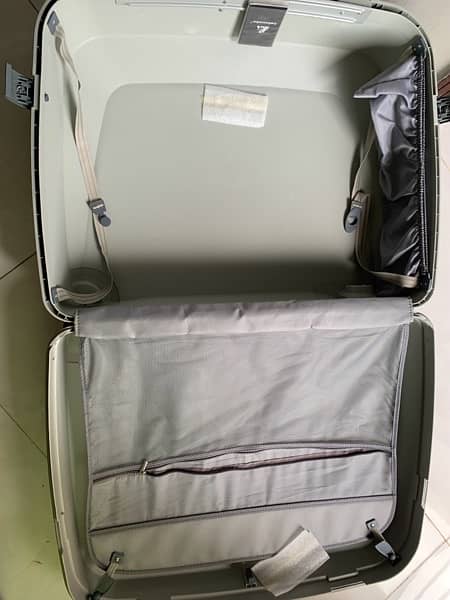 FIBER SUITCASE 2