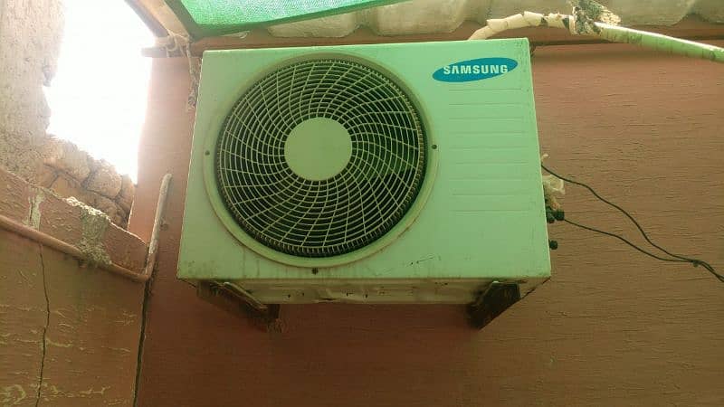 Samsung 1.5 ac running condeshan 1