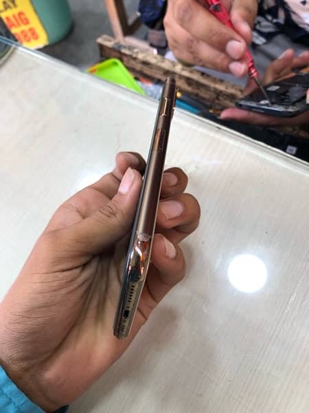 iphone xs pta aproved 80K 3