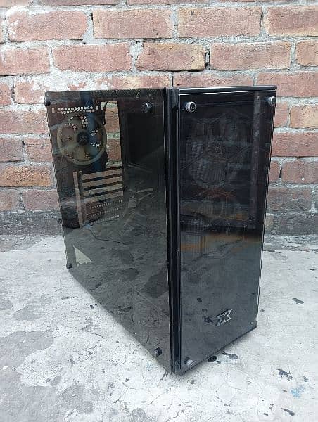 Venum x gaming case with 4 fans and hub 0