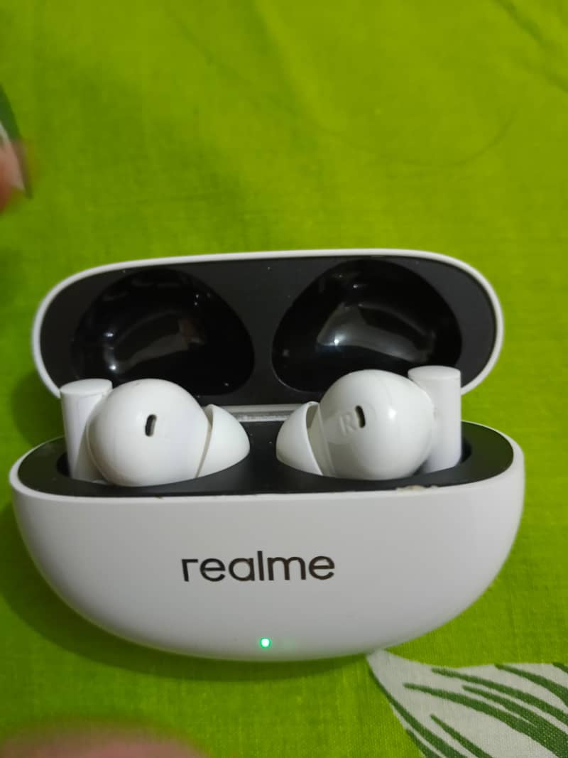 Realme buds air 5, global, 2 weeks used, almost brand new 0