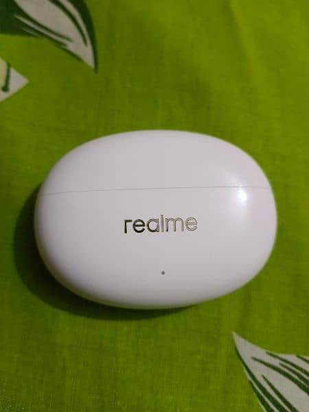 Realme buds air 5, global, 2 weeks used, almost brand new 3