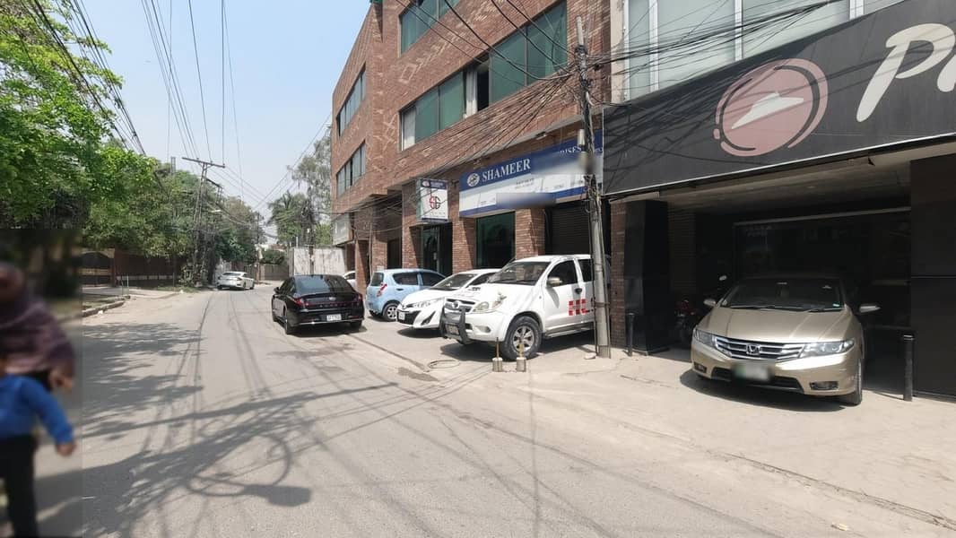 Commercial Plaza Is Available For Sale 12