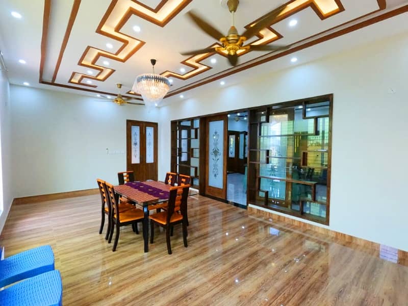 Aesthetic Prime Location House Of 1 Kanal For Sale Is Available 37