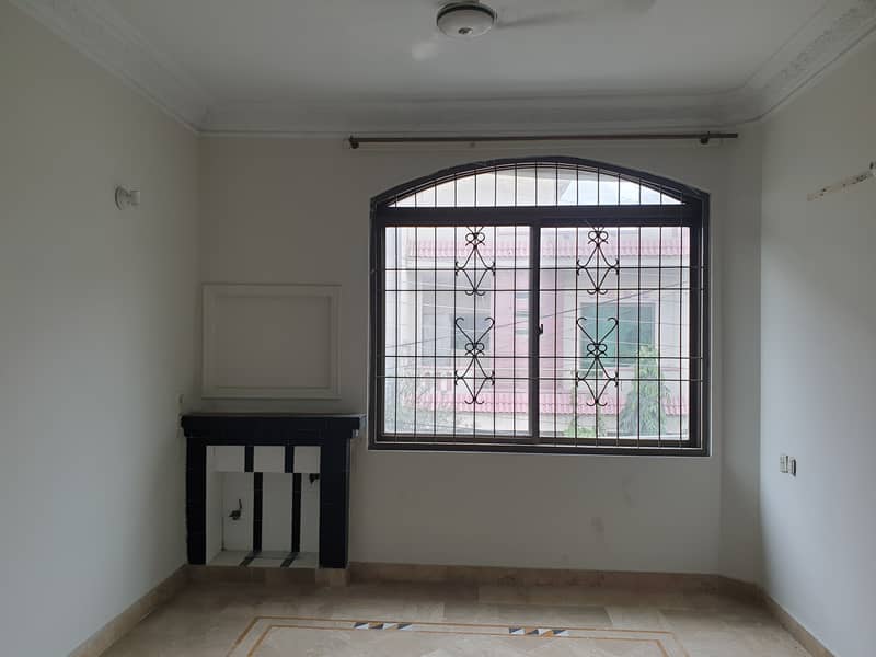 5 MARLA HOUSE FOR RENT NEAR EXPO CENTER IN JOHAR TOWN 17