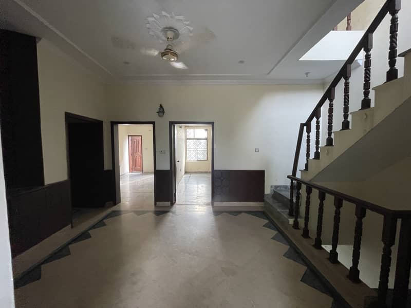 HOUSE FOR SALE IN JOHAR TOWN NEAR EXPO CENTER 9