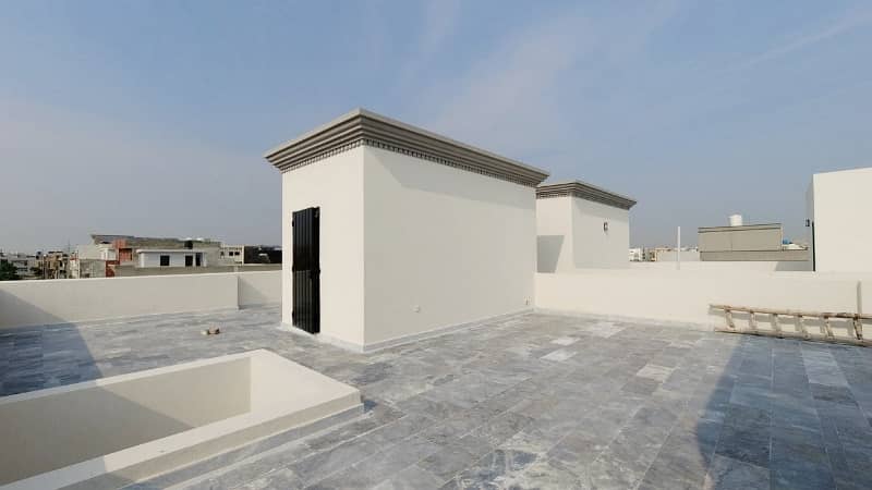 Get A Prime Location 10 Marla House For sale In LDA Avenue 9