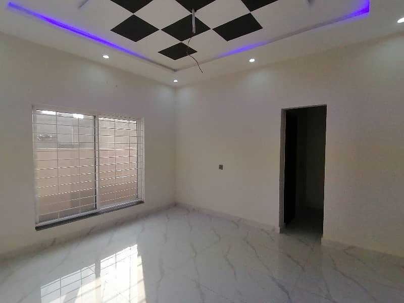 A Centrally Located House Is Available For sale In Lahore 3