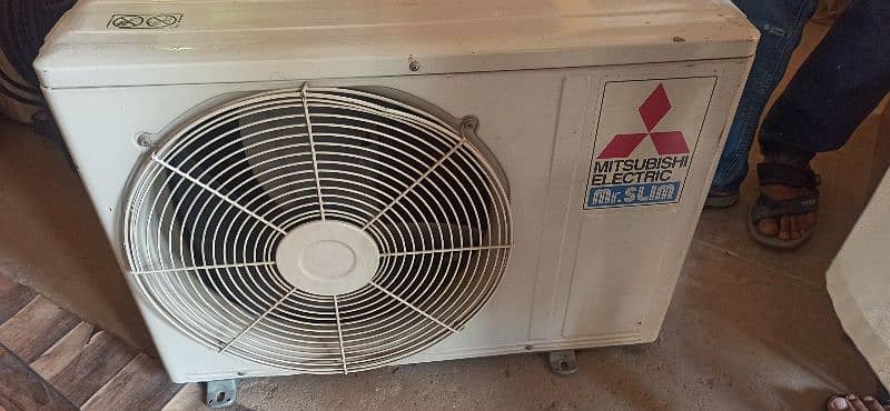 Mitsubishi 1.5 tan AC and good condition no repair 4