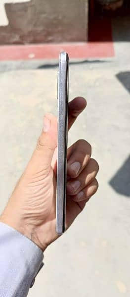 Vivo V21 for urgent sale 5