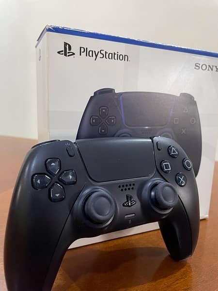 Sony PS5 With Games & 2 Controllers 10