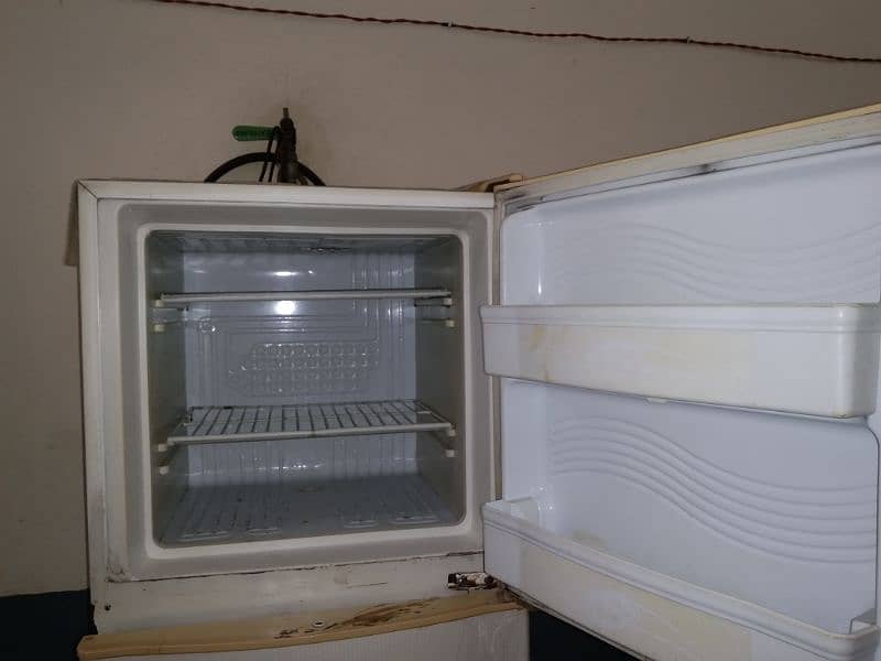 2nd Hand Fridge 3