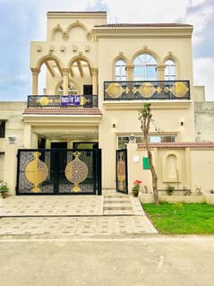 5 MARLA SPANISH DESIGN HOUSE FOR SALE IN VERY REASONABLE PRICE