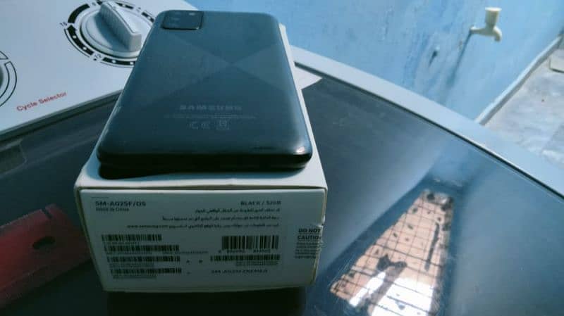 samsung A02s 3GB 32 GB Non pta box  10/10 imei match box 8