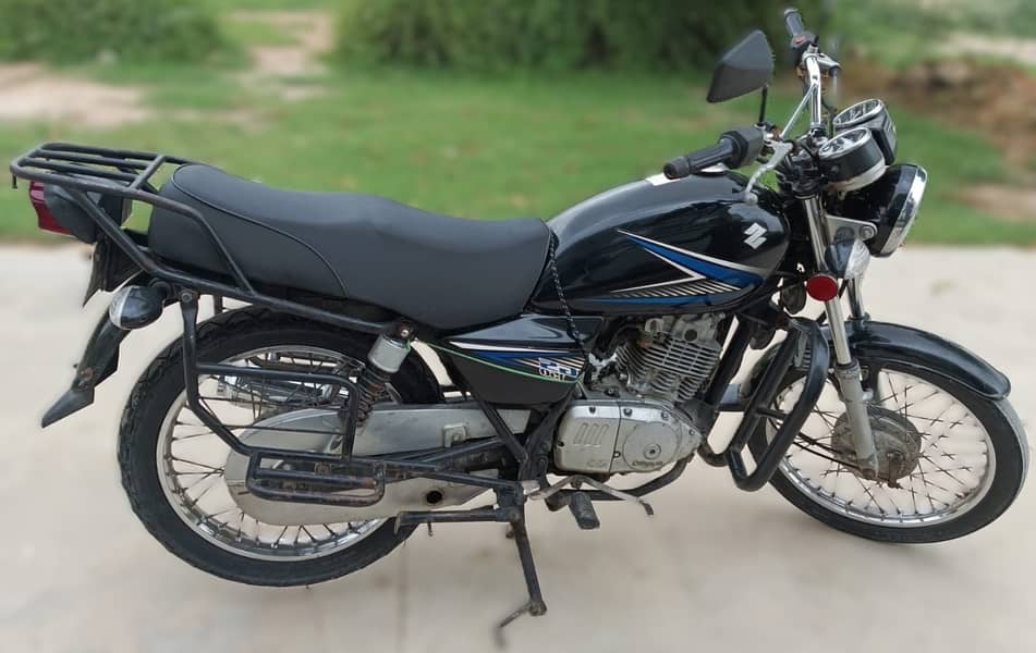 Suzuki GS150 Euro II - Model 2013 For Sale! 1