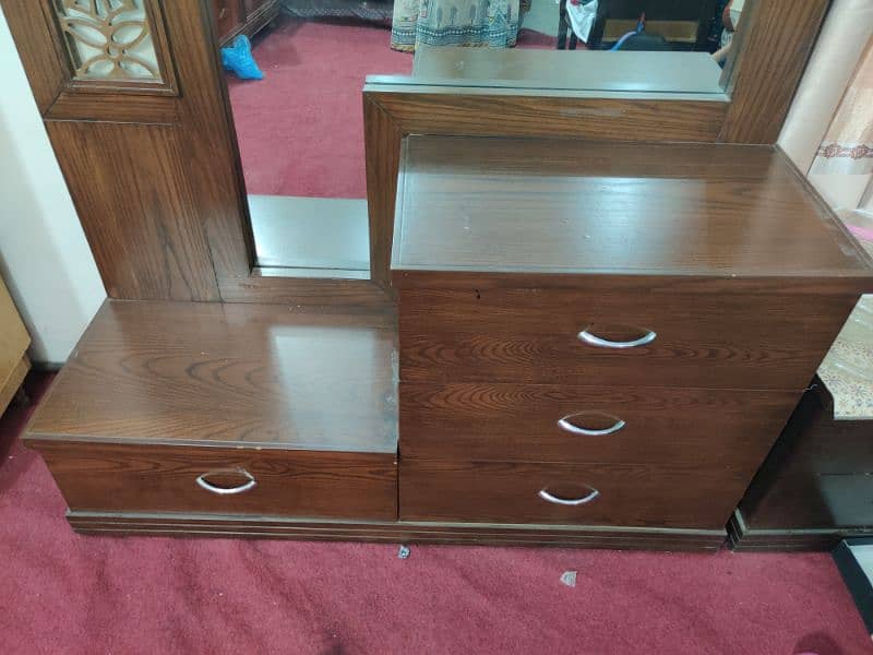 dressing table with 4 drawers 5