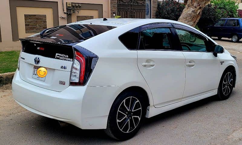 Toyota Prius 2013 model 2017 GS tom's 1