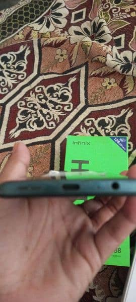 Infnix hot 11s
4+3/128 ram rom
10/10 condition 
Box charger st ma ha 2