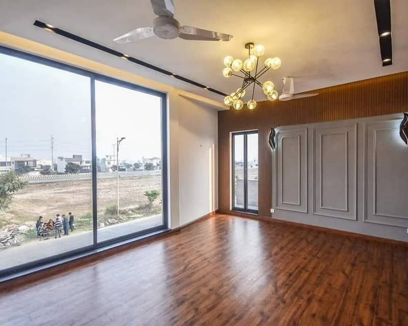 One Kanal House For Sale In DHA Phase 7 12