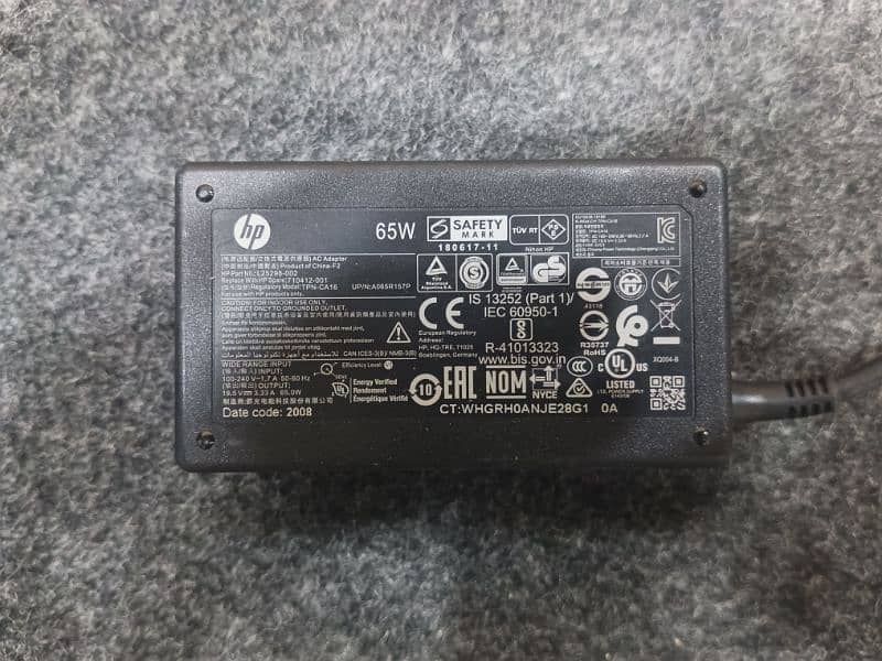 HP Blue Pin 65W Charger 0