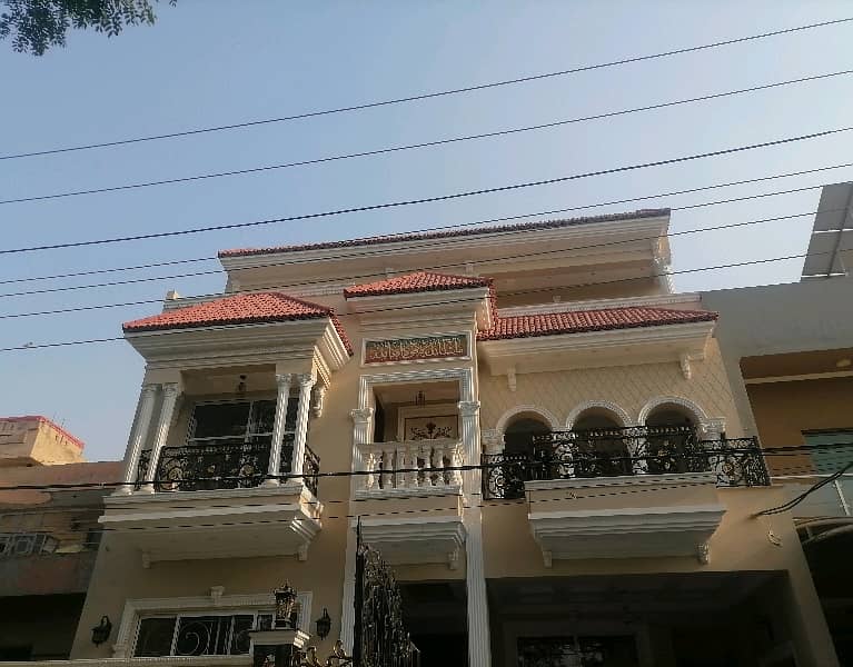 Johar Town Phase 1 House Sized 12 Marla Is Available 1