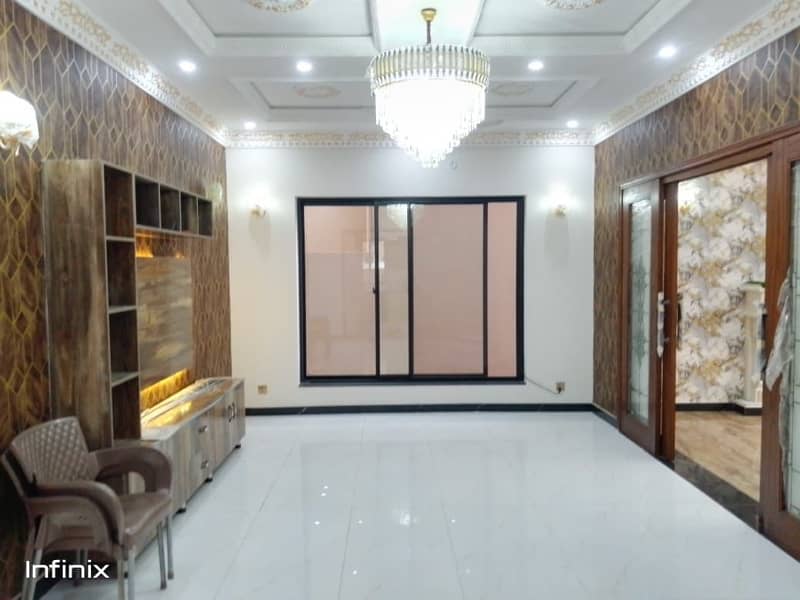 10 MARLA CORNER BREAD NOW LUXURY SPANISH HOUSE AVAILABLE FOR SALE IN FORMANITES HOUSING SCHEME BLOCK -N LAHORE. 7