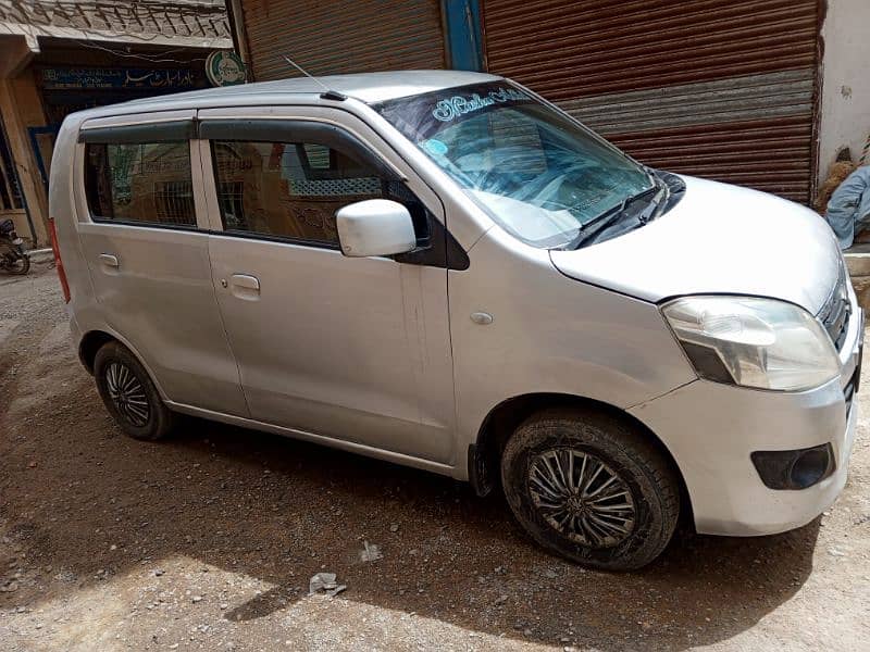 Suzuki Wagon R 2015 12