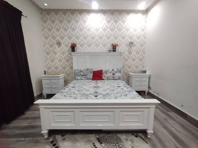 10 MARLA INDEPENDENT CORNER HOUSE WITH BASEMENT AVAILABLE FOR RENT IN DHA PHASE 5 BLOCK -K 14