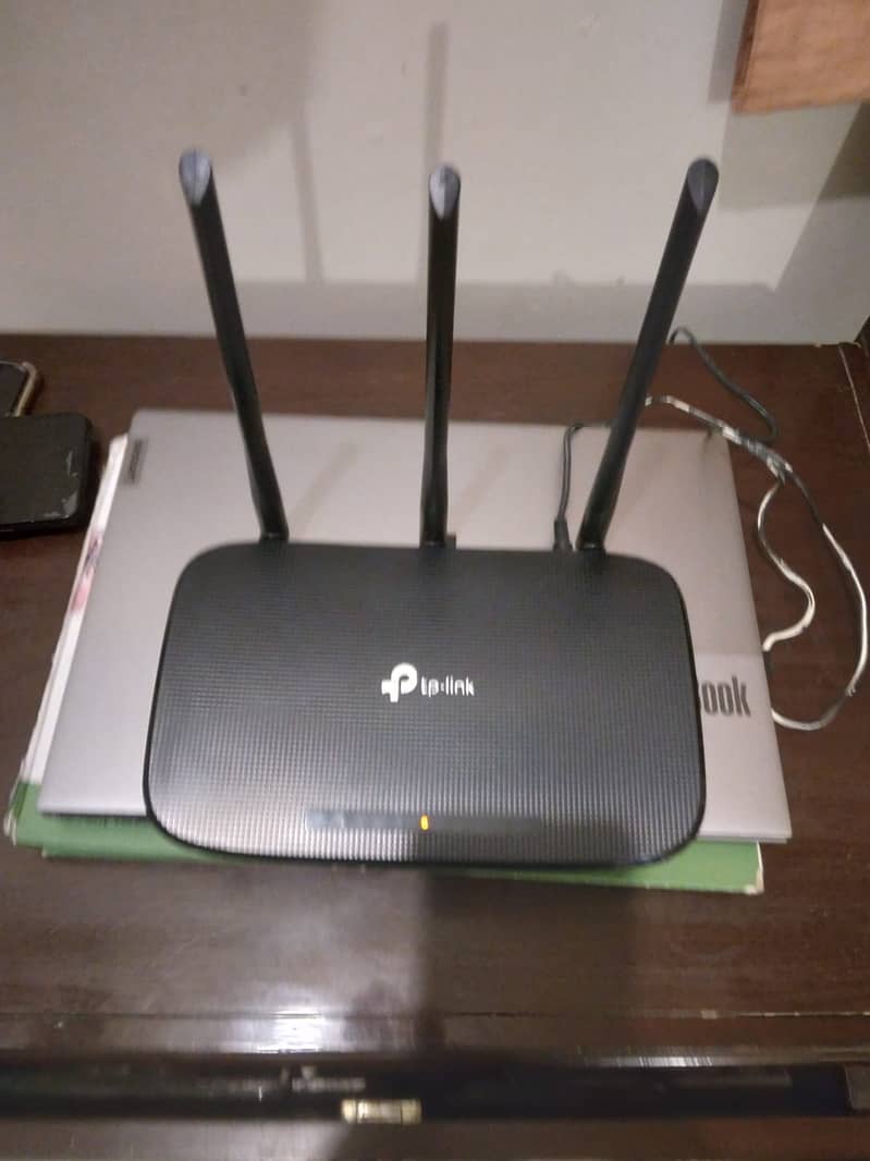 TP-LINK Wifi Router WR940N 0