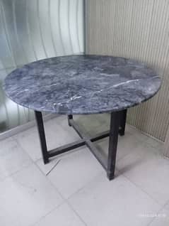 daining round marble table